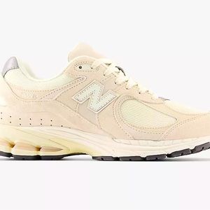 New Balance 2002R